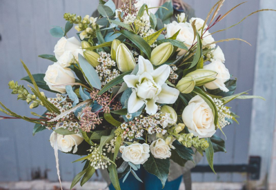 Winter Whites | Festive Flowers | Sorrel and Sage Florist | Parbold - Designing & delivering expertly arranged bouquets, filled with the finest seasonal flowers. Order online or call us to arrange deliveries to Parbold, Appley Bridge, Newburgh & more