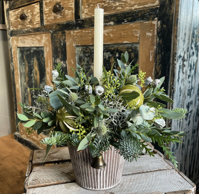 White Christmas | Festive Flowers - Local florist designing and delivering festive flowers. Order online or call to arrange deliveries to Parbold, Appley Bridge, Newburgh, Lathom, Mawdesley, Rufford & more!