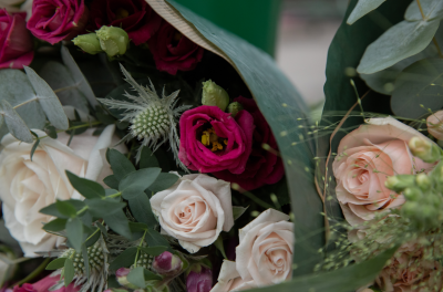 Yuletide Wishes | Festive Flowers - Designing & delivering expertly arranged bouquets, filled with the finest seasonal flowers. Order online or call us to arrange deliveries to Parbold, Appley Bridge, Newburgh & more
