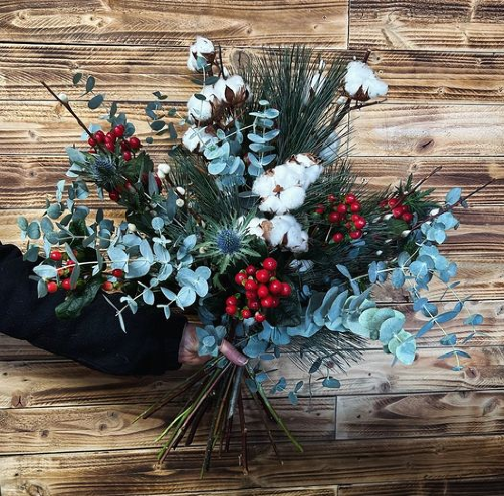 Winter Foliage Collection | Festive Flowers