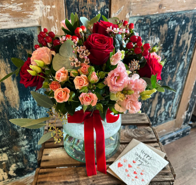 Valentines Day Vase Arrangement | Sorrel and Sage Florist - Send a special bouquet to your Valentine from your local, independent florist, based in Parbold. Delivery available to Appley Bridge, Wrightington, Skelmersdale, Shevington & more.